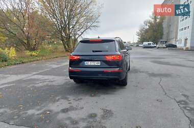 Внедорожник / Кроссовер Audi Q7 2016 в 