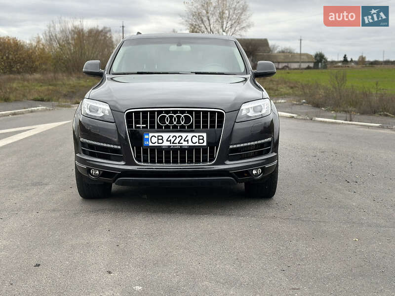 Позашляховик / Кросовер Audi Q7 2012 в Ніжині