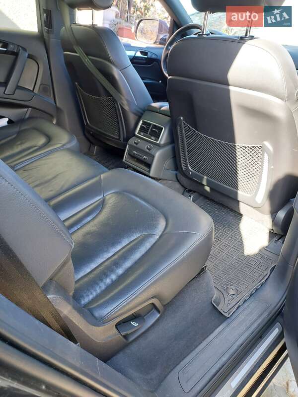 Внедорожник / Кроссовер Audi Q7 2012 в Каменец-Подольском