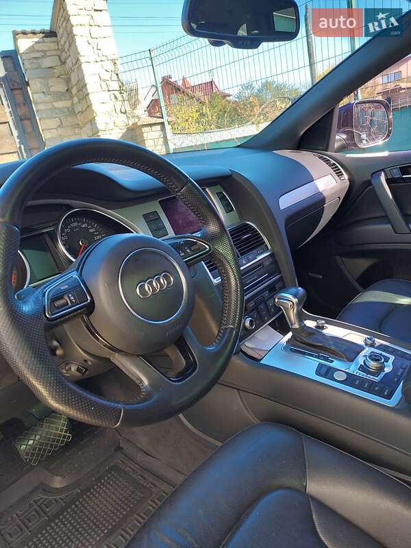 Внедорожник / Кроссовер Audi Q7 2012 в Каменец-Подольском