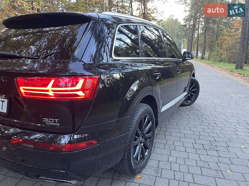 Внедорожник / Кроссовер Audi Q7 2016 в Львове