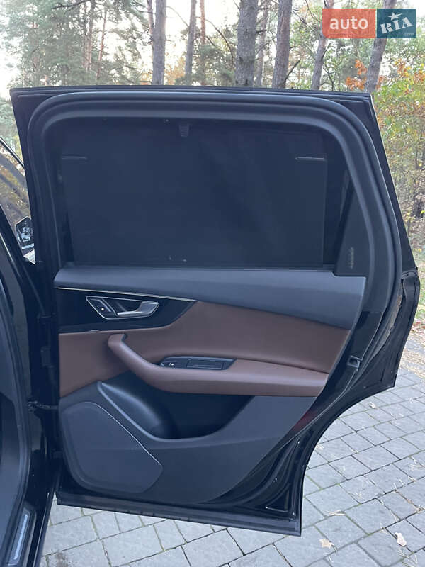 Внедорожник / Кроссовер Audi Q7 2016 в Львове