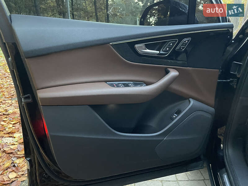 Внедорожник / Кроссовер Audi Q7 2016 в Львове