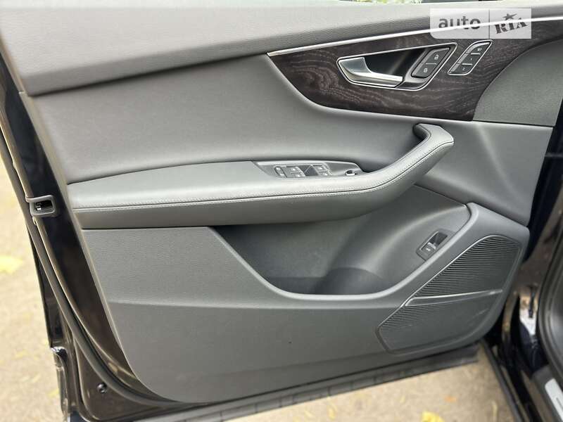Внедорожник / Кроссовер Audi Q7 2020 в Львове