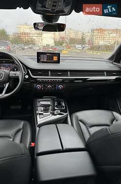 Позашляховик / Кросовер Audi Q7 2019 в Чернівцях