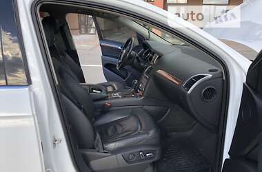 Внедорожник / Кроссовер Audi Q7 2010 в 