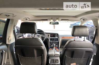 Внедорожник / Кроссовер Audi Q7 2010 в 