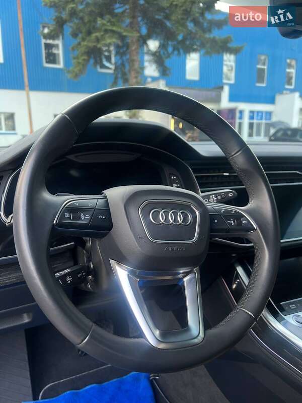 Внедорожник / Кроссовер Audi Q7 2021 в Львове