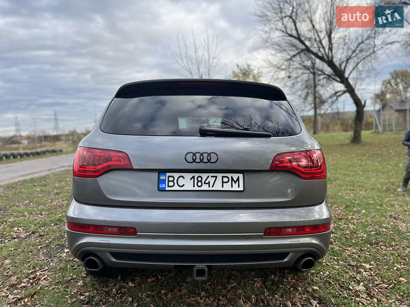 Позашляховик / Кросовер Audi Q7 2014 в Львові