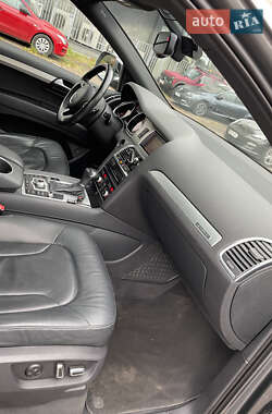 Внедорожник / Кроссовер Audi Q7 2014 в 