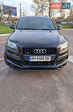 Внедорожник / Кроссовер Audi Q7 2015 в 