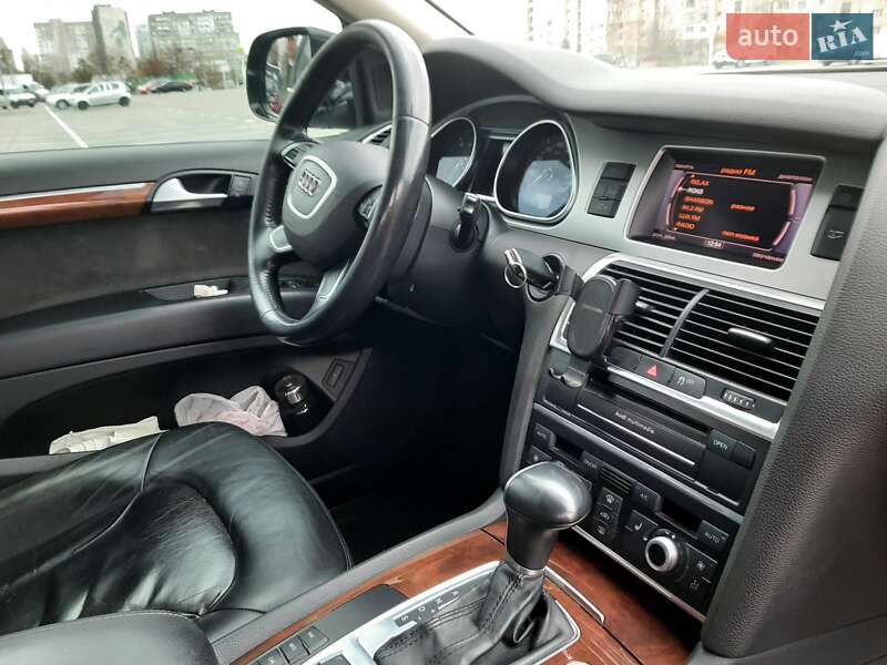 Позашляховик / Кросовер Audi Q7 2013 в Києві фото 9 Позашляховик / Кросовер Audi Q7 2013 в Києві