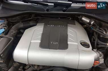 Внедорожник / Кроссовер Audi Q7 2009 в 