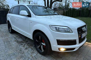 Внедорожник / Кроссовер Audi Q7 2009 в 