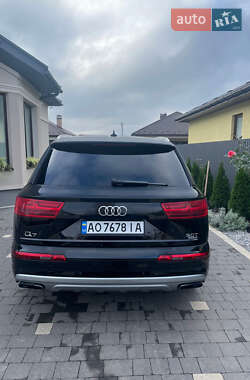 Внедорожник / Кроссовер Audi Q7 2017 в Ужгороде