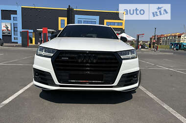 Позашляховик / Кросовер Audi Q7 2018 в Києві