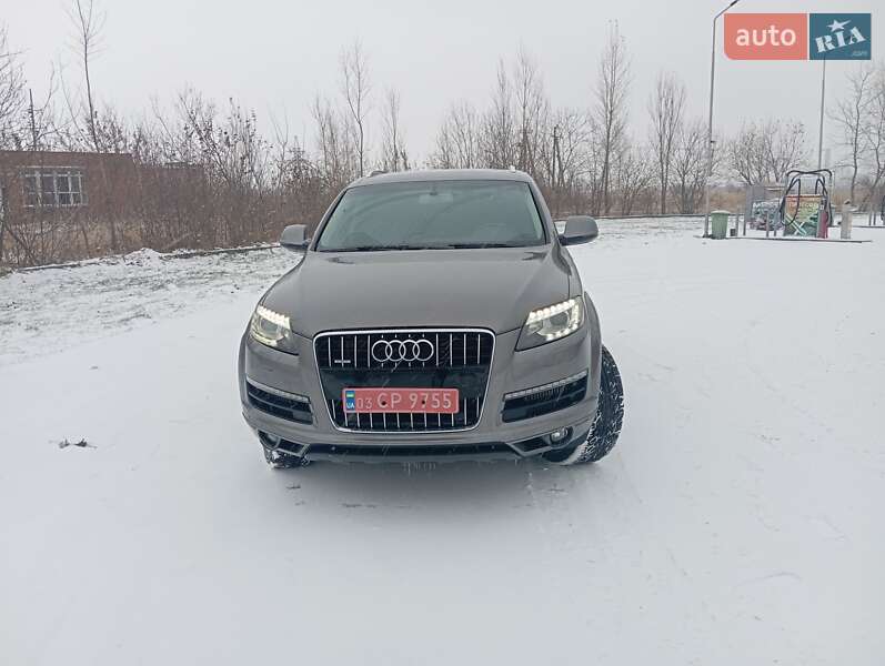 Позашляховик / Кросовер Audi Q7 2011 в Нововолинську