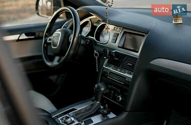 Внедорожник / Кроссовер Audi Q7 2010 в Бучаче