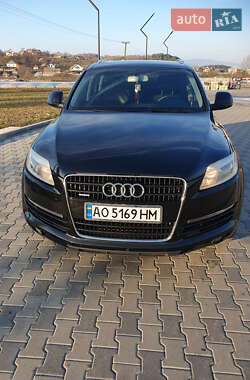 Внедорожник / Кроссовер Audi Q7 2007 в 