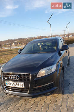 Внедорожник / Кроссовер Audi Q7 2007 в 