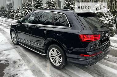 Внедорожник / Кроссовер Audi Q7 2016 в Киеве