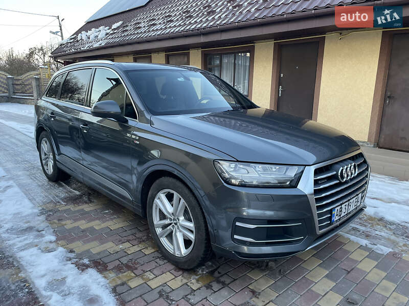 Внедорожник / Кроссовер Audi Q7 2015 в Виннице