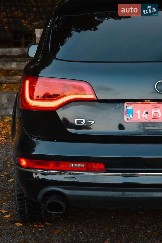 Позашляховик / Кросовер Audi Q7 2013 в Івано-Франківську