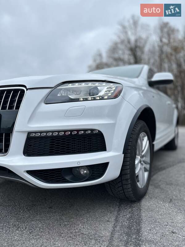 Позашляховик / Кросовер Audi Q7 2011 в Вінниці