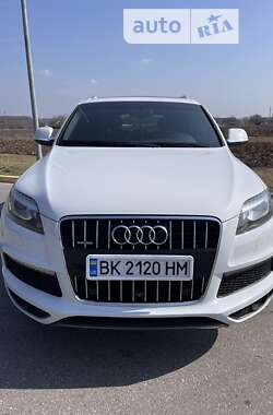 Внедорожник / Кроссовер Audi Q7 2013 в Полтаве