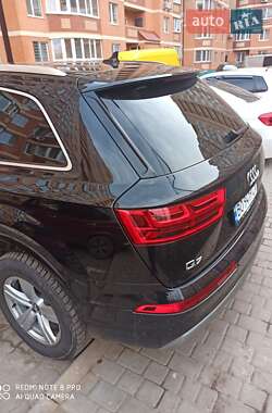 Позашляховик / Кросовер Audi Q7 2017 в Ананьїві