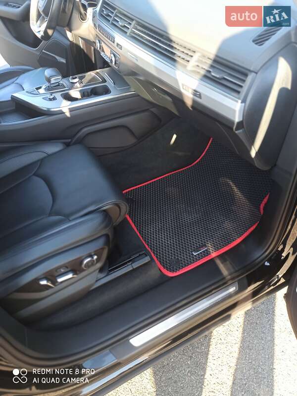 Внедорожник / Кроссовер Audi Q7 2017 в Ананьеве