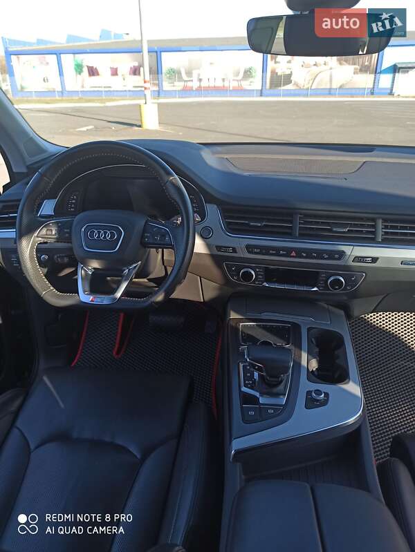 Внедорожник / Кроссовер Audi Q7 2017 в Ананьеве