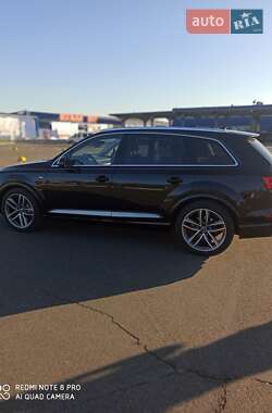 Позашляховик / Кросовер Audi Q7 2017 в Ананьїві