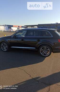 Позашляховик / Кросовер Audi Q7 2017 в Ананьїві