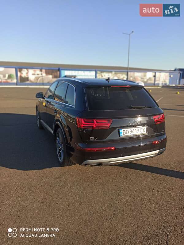 Внедорожник / Кроссовер Audi Q7 2017 в Ананьеве