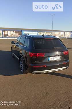 Позашляховик / Кросовер Audi Q7 2017 в Ананьїві