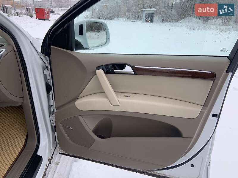Позашляховик / Кросовер Audi Q7 2012 в Тернополі