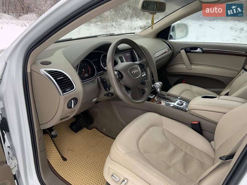 Позашляховик / Кросовер Audi Q7 2012 в Тернополі