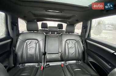 Позашляховик / Кросовер Audi Q7 2012 в 
