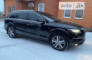Позашляховик / Кросовер Audi Q7 2010 в 