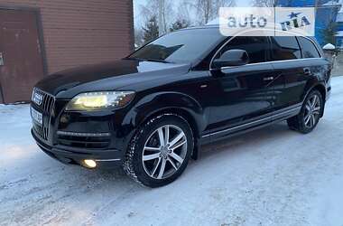 Позашляховик / Кросовер Audi Q7 2010 в 