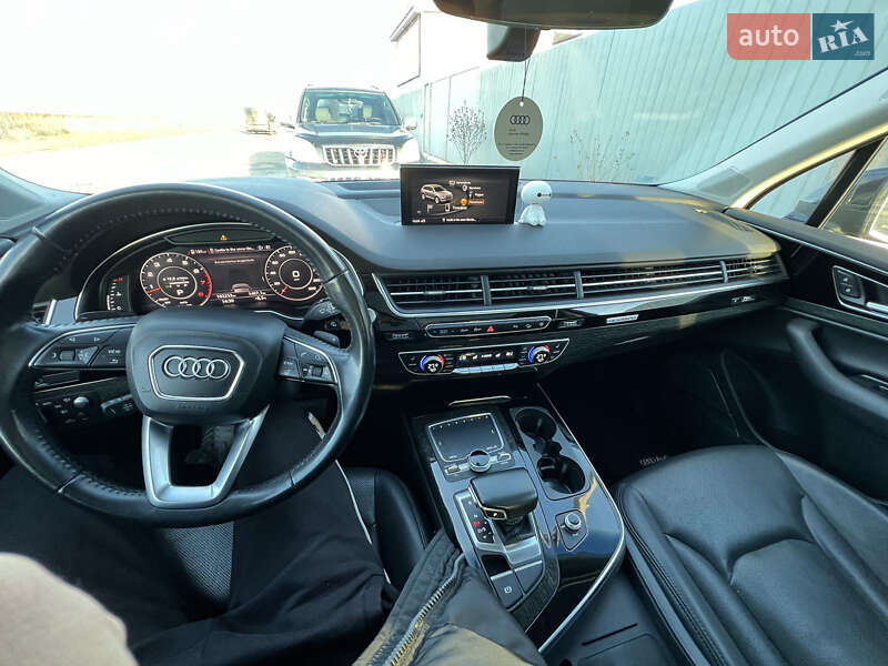 Внедорожник / Кроссовер Audi Q7 2016 в Белой Церкви
