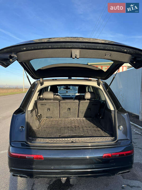 Внедорожник / Кроссовер Audi Q7 2016 в Белой Церкви