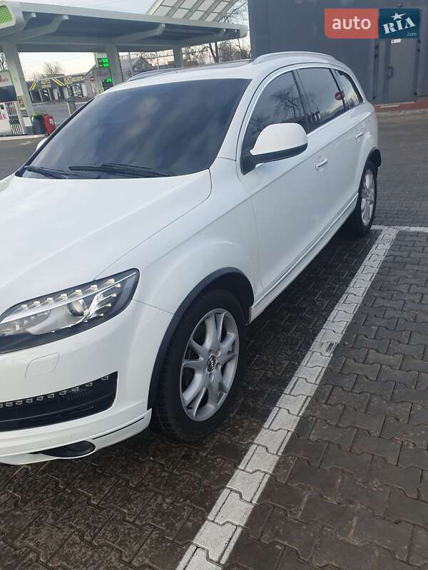 Audi Q7 2014