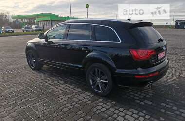 Позашляховик / Кросовер Audi Q7 2013 в Радивиліві