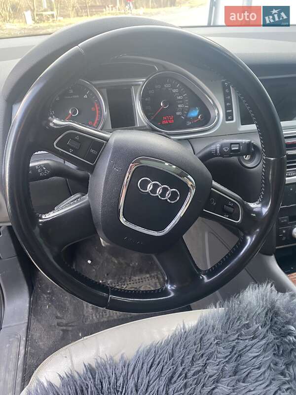 Позашляховик / Кросовер Audi Q7 2010 в Буську