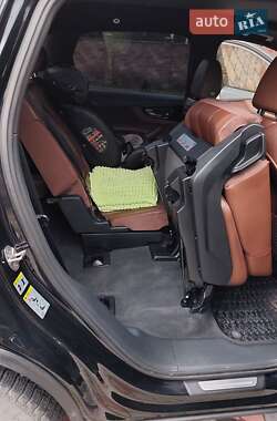 Внедорожник / Кроссовер Audi Q7 2016 в 