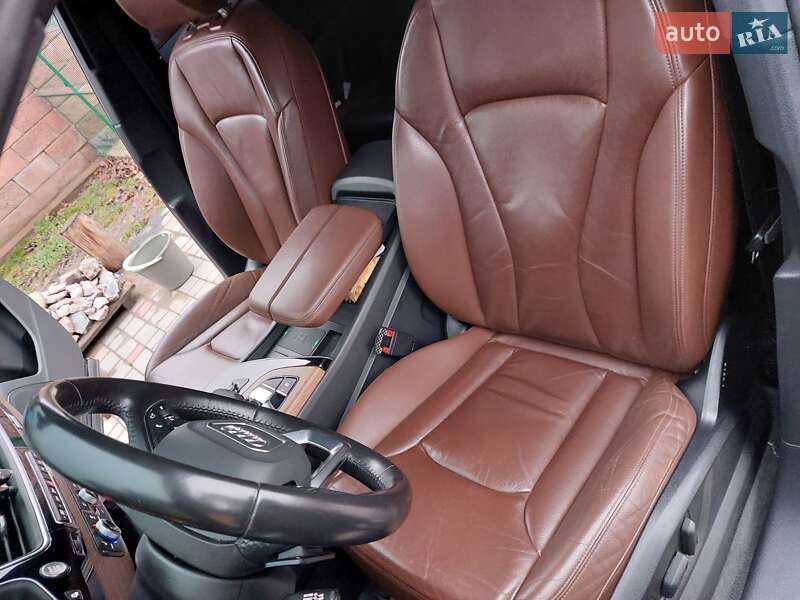 Позашляховик / Кросовер Audi Q7 2016 в Луцьку фото 41 Позашляховик / Кросовер Audi Q7 2016 в Луцьку