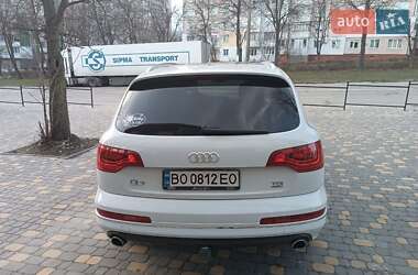 Позашляховик / Кросовер Audi Q7 2015 в 