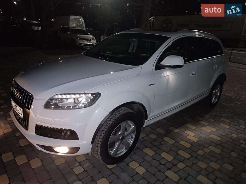 Внедорожник / Кроссовер Audi Q7 2015 в Тернополе